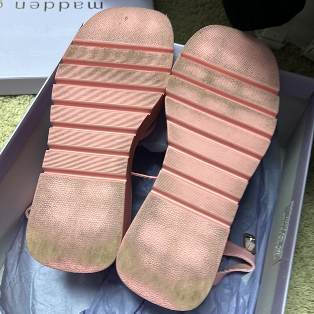Madden Girl pink wedges - Picture 3 of 5